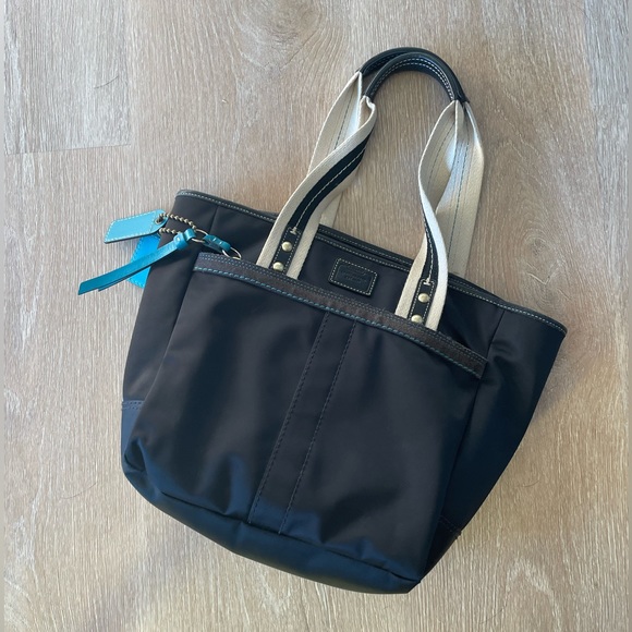 Coach Hamptons Weekend Black Tote Bag - Picture 3 of 9